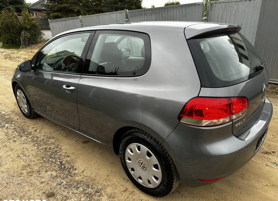 Volkswagen Golf cena 22900 przebieg: 202000, rok produkcji 2009 z Słupsk małe 781